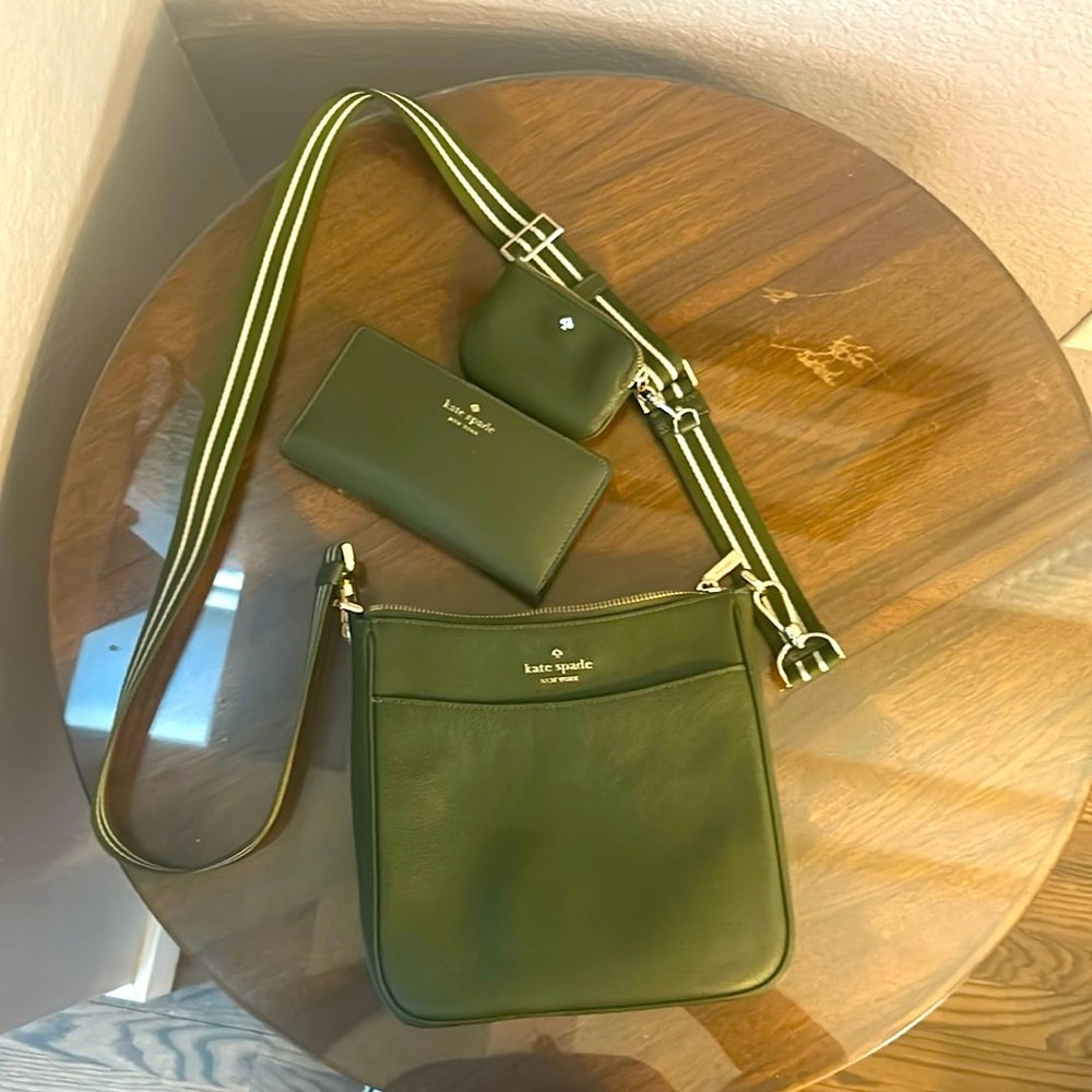 Kate spade purse and matching wallet